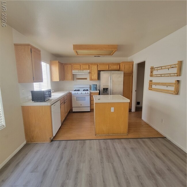 Building Photo - 7321 Summer Sun Dr