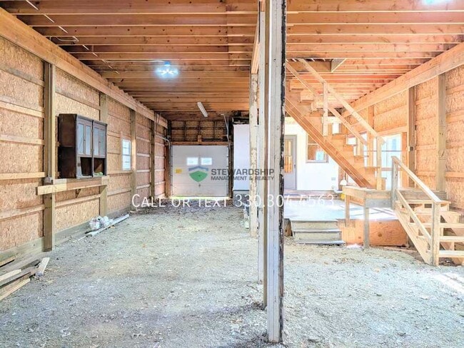 Building Photo - 724 Beall Ave