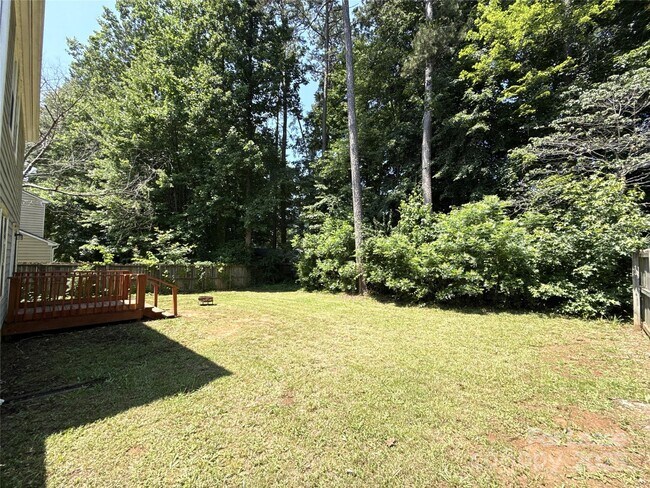 Building Photo - 6021 Black Bear Ct