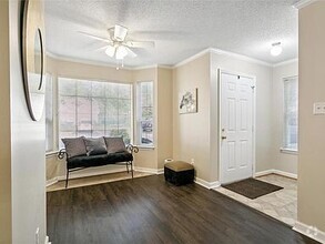 Building Photo - Beautiful one level living, two bedroom, t...