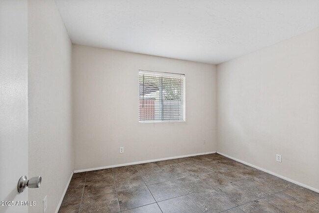 Building Photo - 1601 W Marco Polo Rd