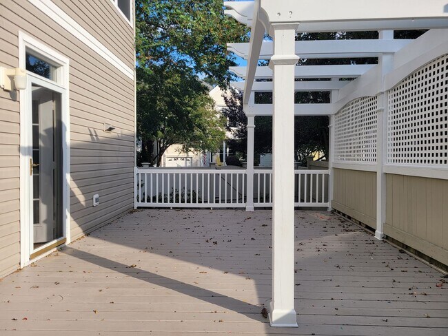 Building Photo - THREE SHIPS LANDING - Four Bedroom Condo