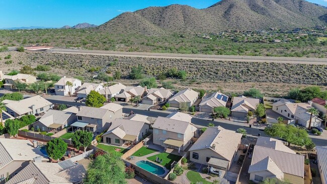 Building Photo - 11155 E Laurel Ln