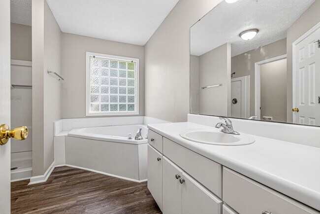 Building Photo - 342 Bubble Creek Ct