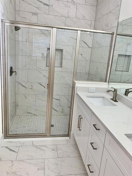 Building Photo - 21475 Seaton Ave