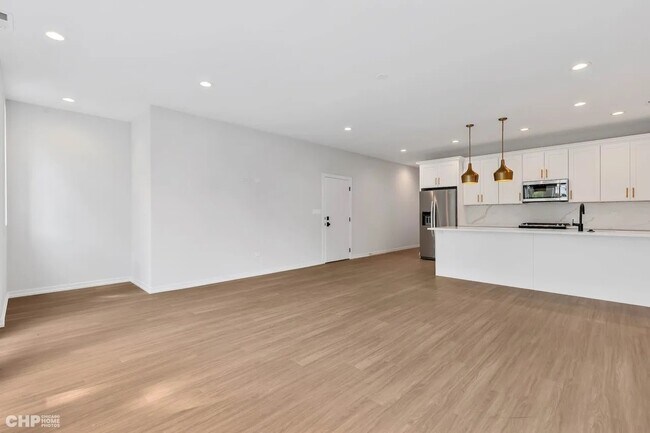 Building Photo - 5434 S Michigan Ave