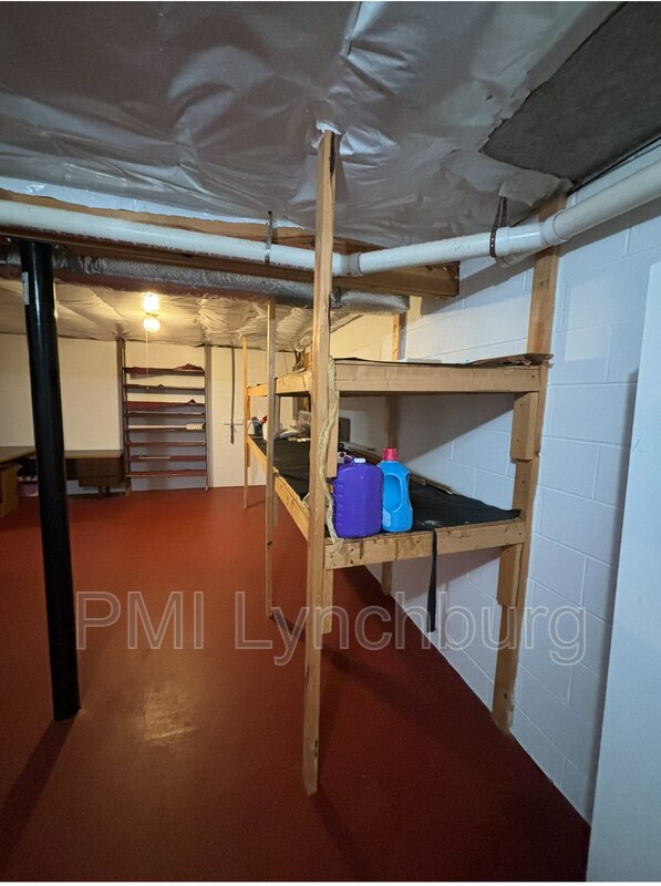 Building Photo - 107 Mountainview Dr