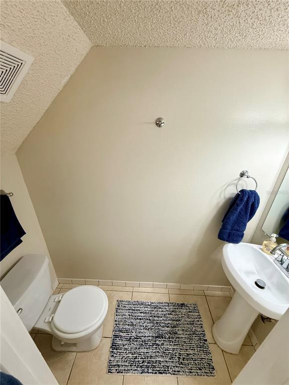 Building Photo - 10053 Lake Oak Cir