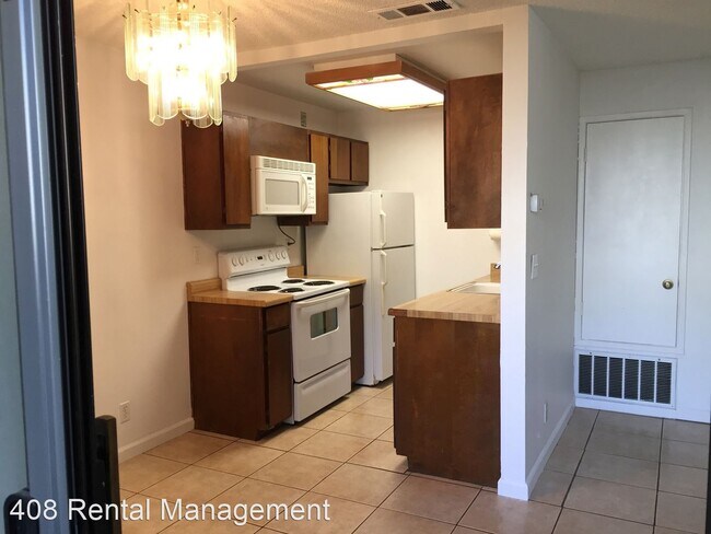 Building Photo - 1 br, 1 bath House - 5711 Makati Circle #B
