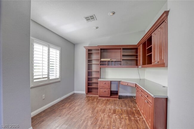 Building Photo - 756 Ezzat St