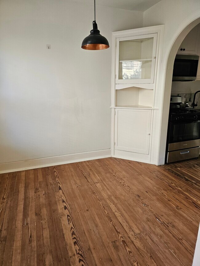 Building Photo - Prescott Arms