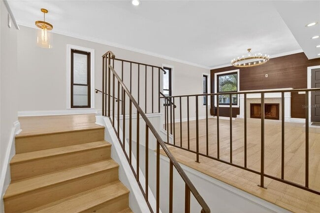 Building Photo - 162 E Davis Blvd