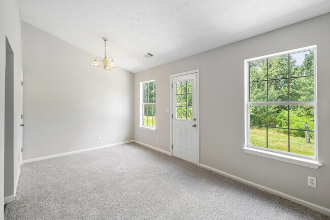 Building Photo - 3690 Golfe Links Dr