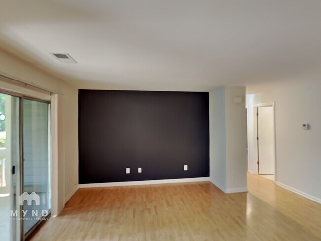 Building Photo - 1021 Churchill Downs Ct