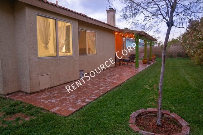 Building Photo - 3 Bedroom Single Story Home for Rent in We...