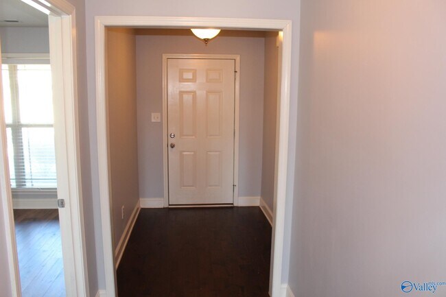 Building Photo - 14560 Water Stream Dr