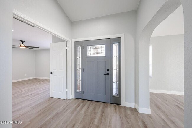 Building Photo - 3951 E Waltann Ln