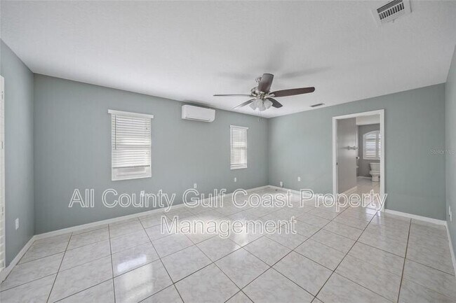 Building Photo - 7727 36th Ln E