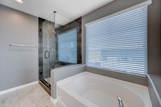 Building Photo - GORGEOUS 4 Bedroom, 2 Story Home located in the SW!