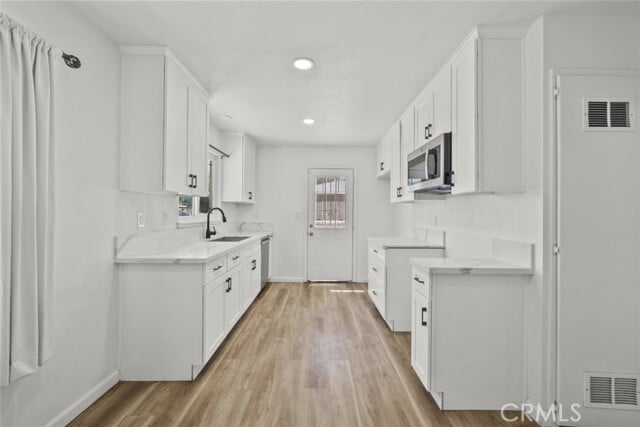 Building Photo - 1135 Pillsbury St