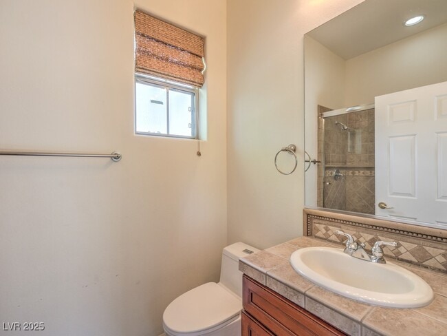 Building Photo - 25 Gladewater Dr
