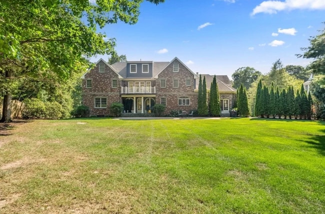 Building Photo - Entire house!!!! Luxury!!! Available Feb 1