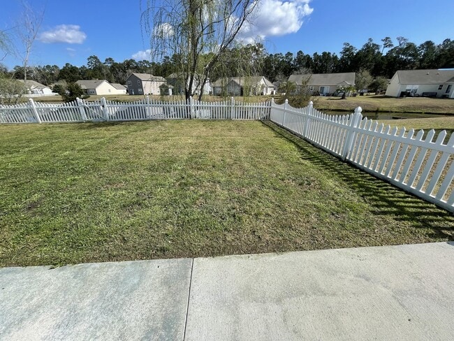 Building Photo - 717 Gazania Ln