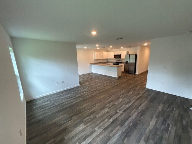 Building Photo - Citrus Springs - Welcome Home