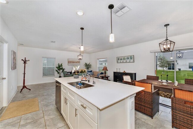 Building Photo - 1534 Marksman Rd