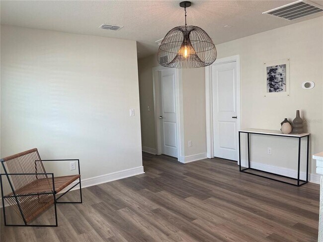 Building Photo - 1817 Summer Serenity Dr