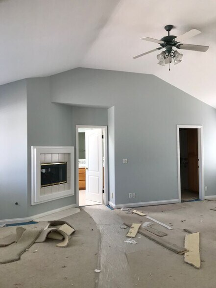 Building Photo - 1805 Harriman Ln