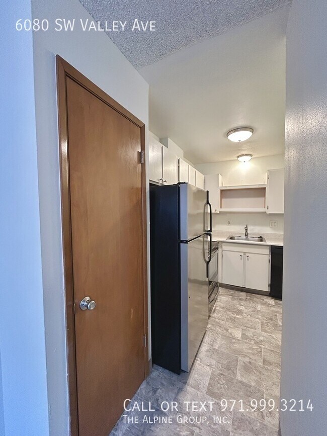 Building Photo - 6080 SW Valley Ave