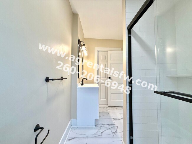 Building Photo - 1829 Broadway