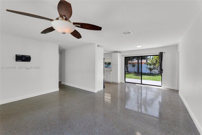 Building Photo - 2249 SW 34th Terrace