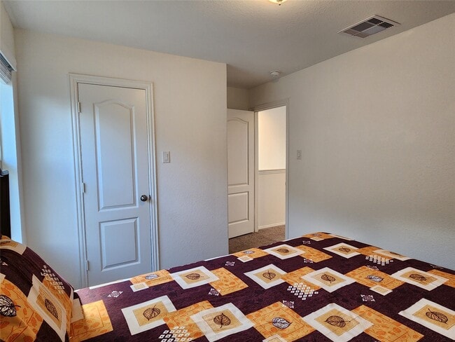 Building Photo - 31322 Whitfield Ct