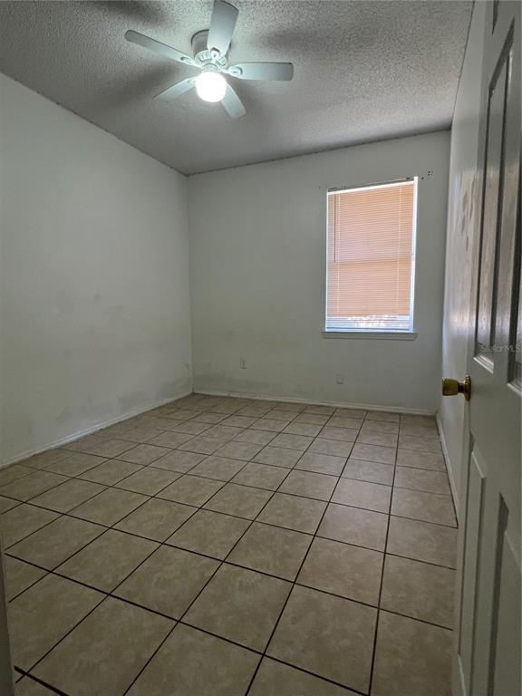 Building Photo - 617 Lake Biscayne Way