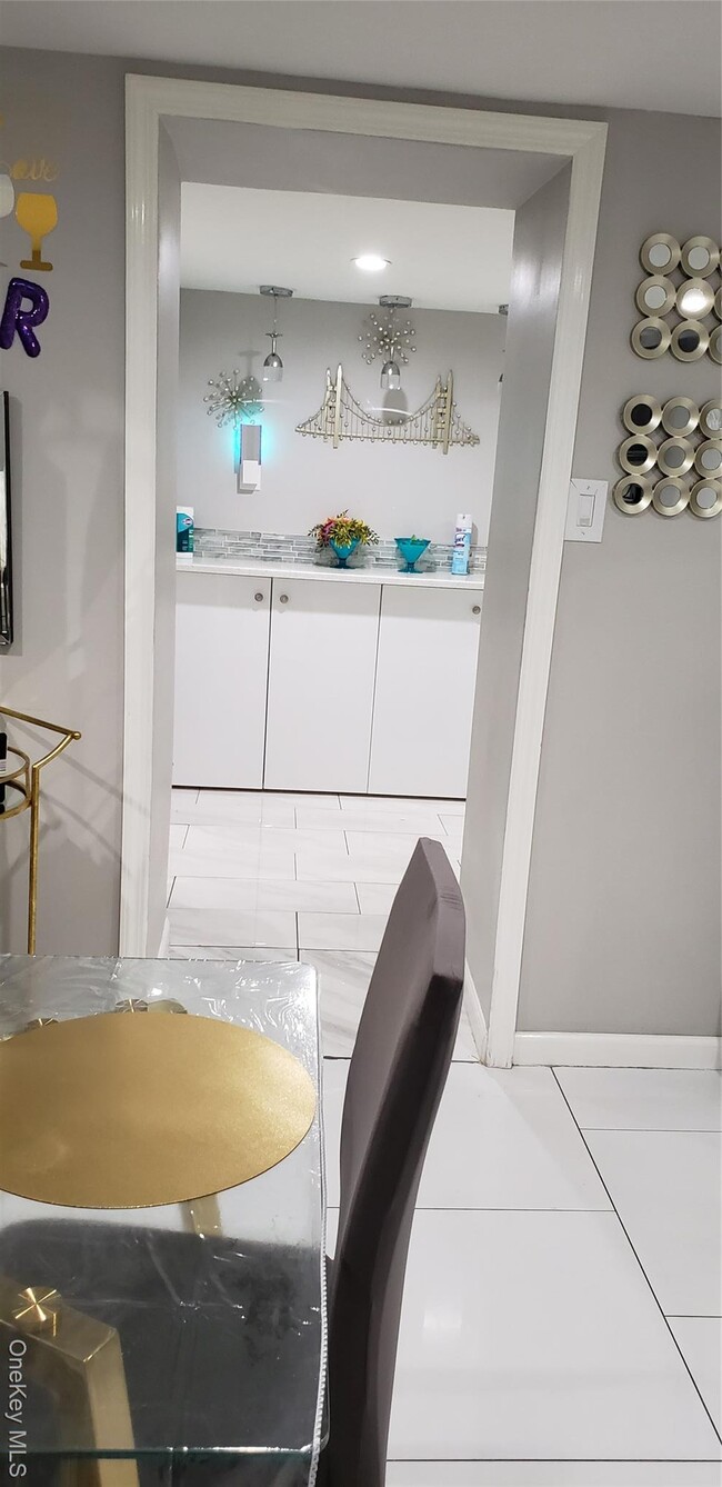 Building Photo - 159-14 134th Ave