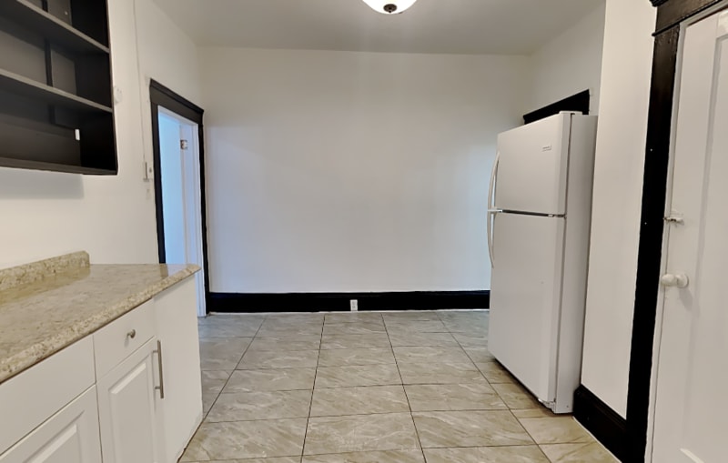 Building Photo - 115 S Grandview Ave