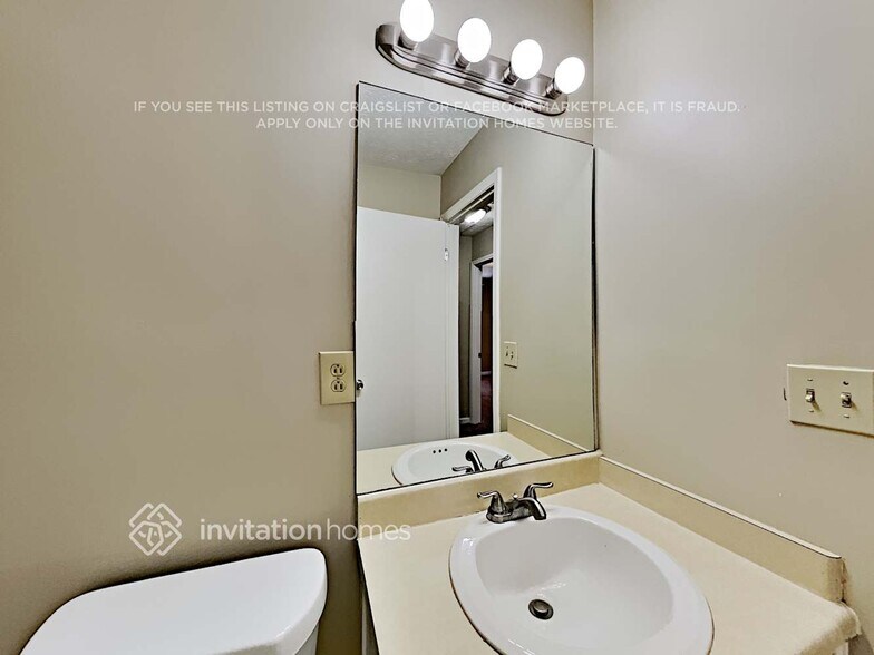 Building Photo - 3248 Mountain Hollow Dr