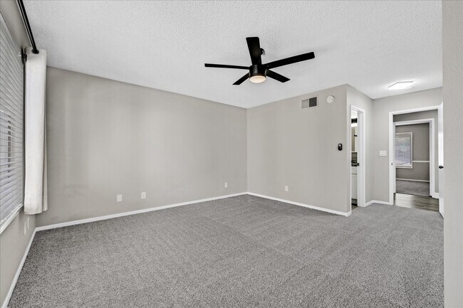 Building Photo - 3849 Boca Chica Ave