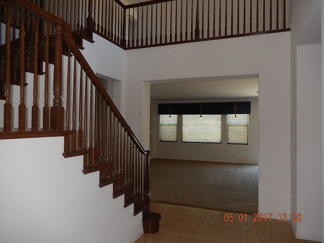 Building Photo - Two story, 2750 Sq Ft home with three car ...