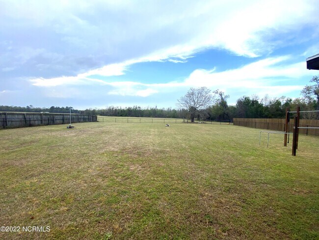 Building Photo - 125 Hardin Dr
