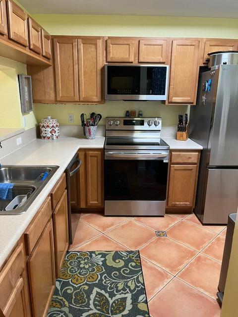 Building Photo - 4723 Lucerne Lakes Blvd W