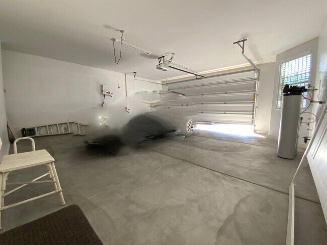 Building Photo - 799 Flowing Meadow Dr