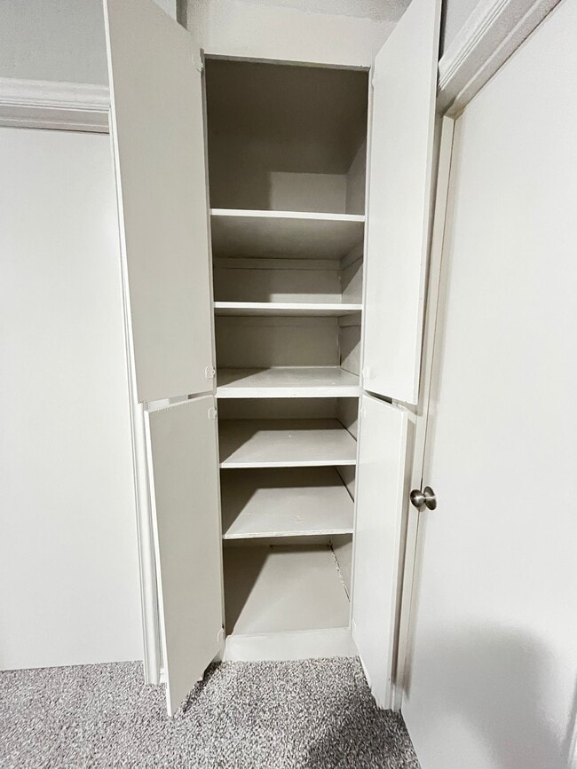 Building Photo - 2618 NW 26th St