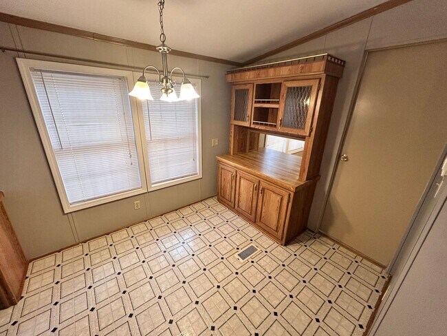 Building Photo - Fantastic two bedroom, two bath split floorplan in Clover, SC