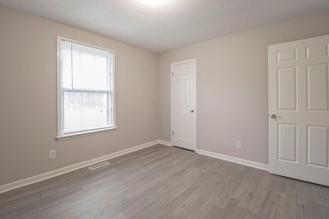 Building Photo - 408 Beasley Dr