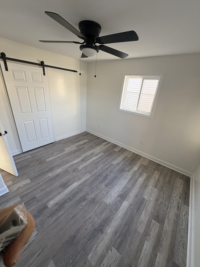 Building Photo - 1849 Central Dr