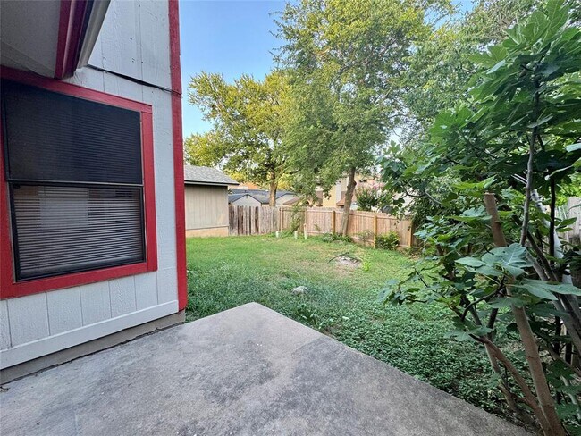 Building Photo - 12919 Humphrey Dr