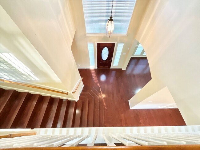 Building Photo - 17607 W Copper Lakes Dr